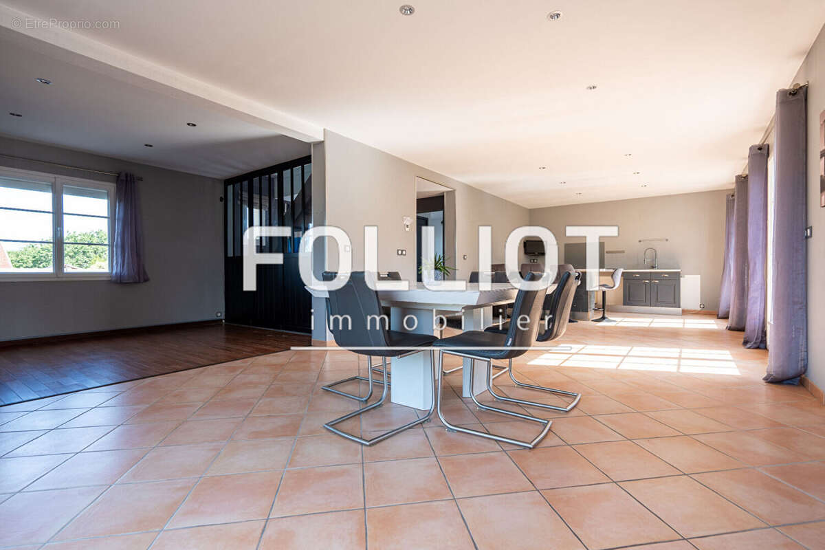 A vendre - Maison 4 pièces - Les Moitiers D'Allonne - photo 4