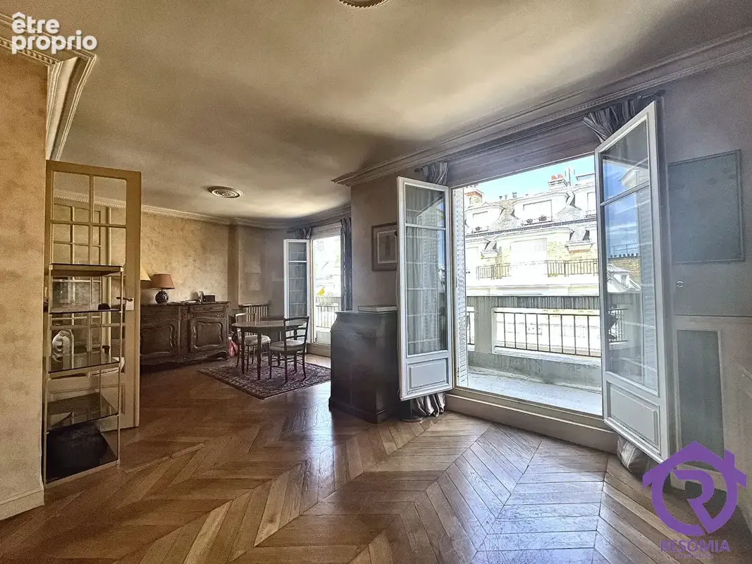 Appartement à ISSY-LES-MOULINEAUX