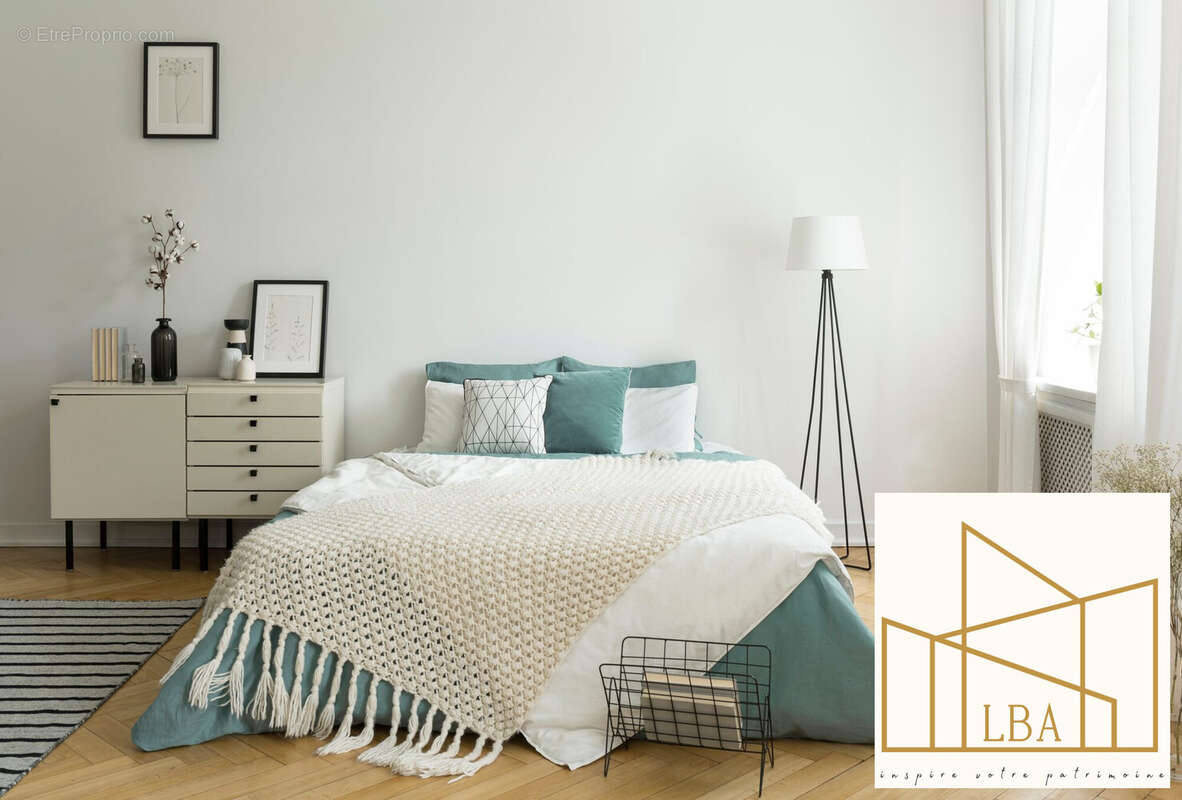 Appartement à MARSEILLE-2E