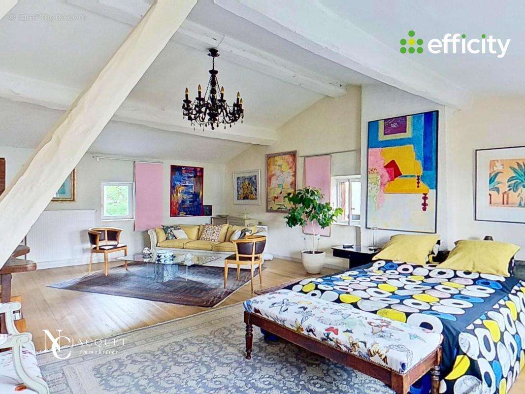 Maison à RILLIEUX-LA-PAPE