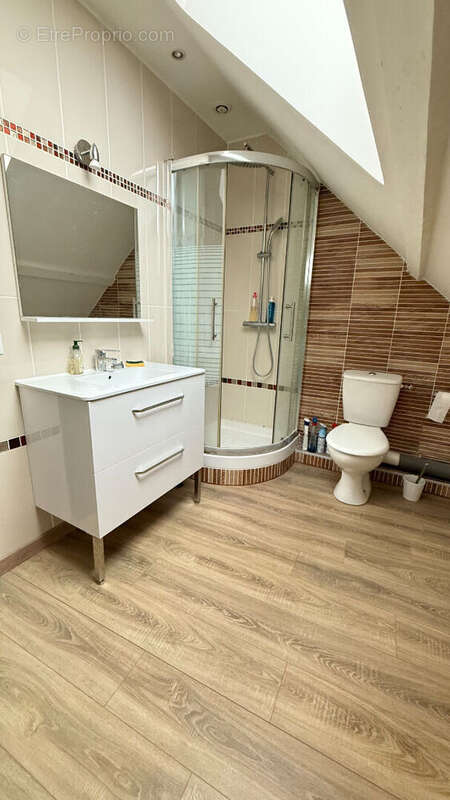 Appartement à BRIE-COMTE-ROBERT