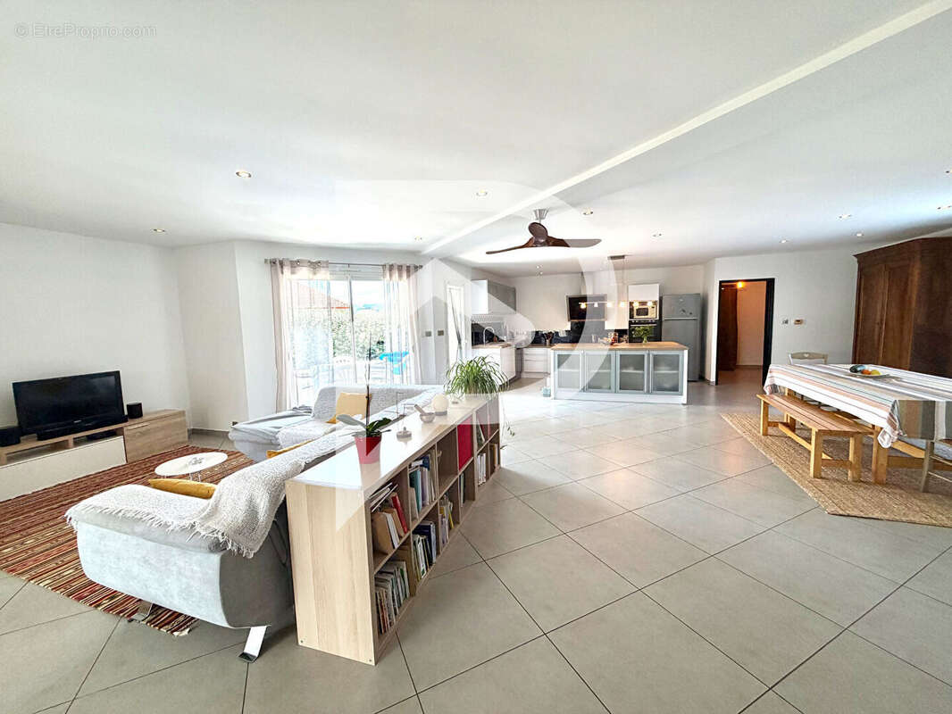 Maison Maslacq 7 pièces 175 m² - photo 3