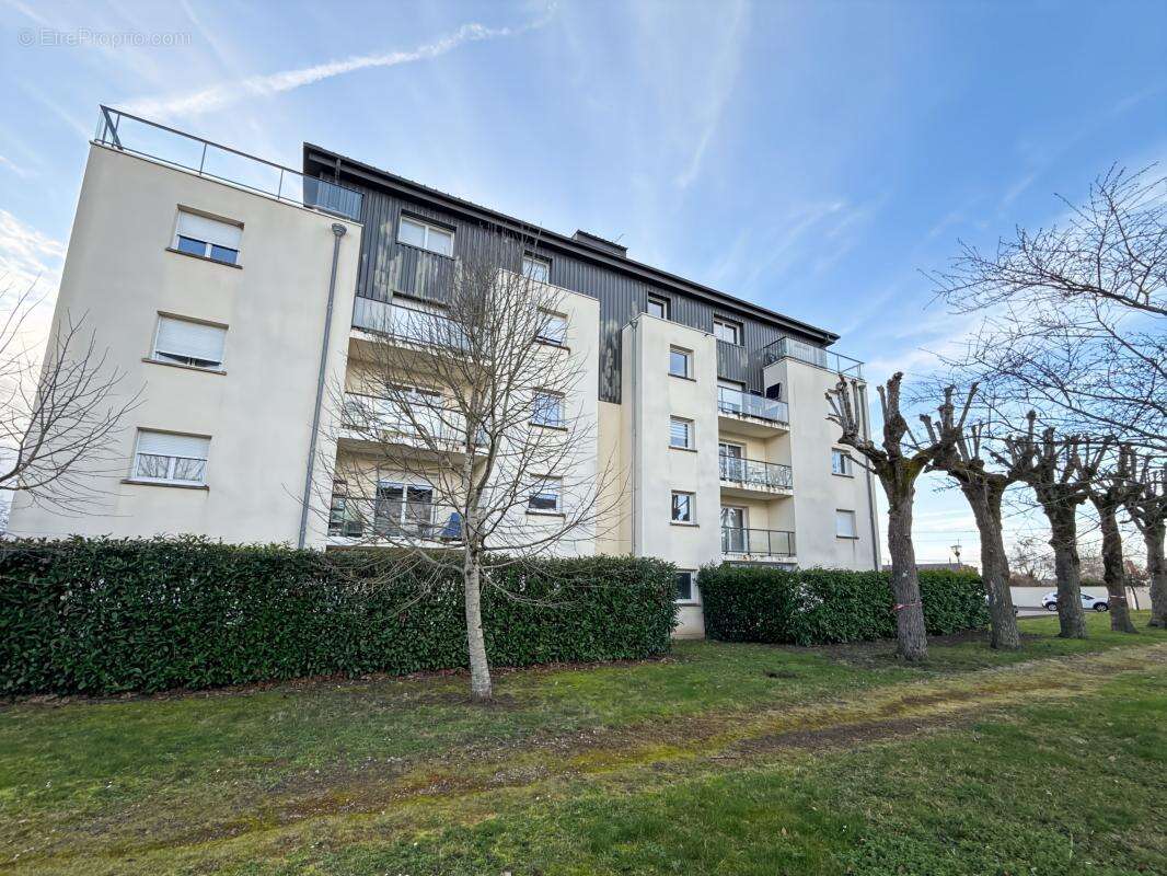  t2 lumineux avec balcon & double parking – saint-jean-de-braye  - photo 2