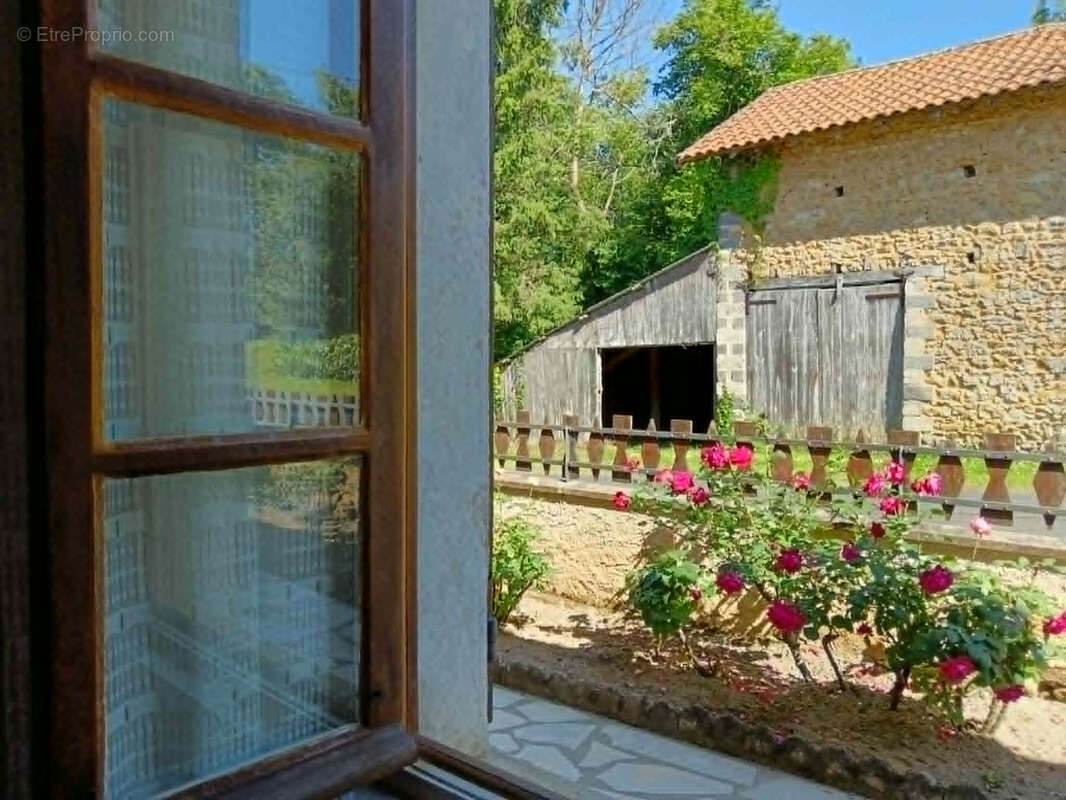 Maison à CEAUX-EN-COUHE
