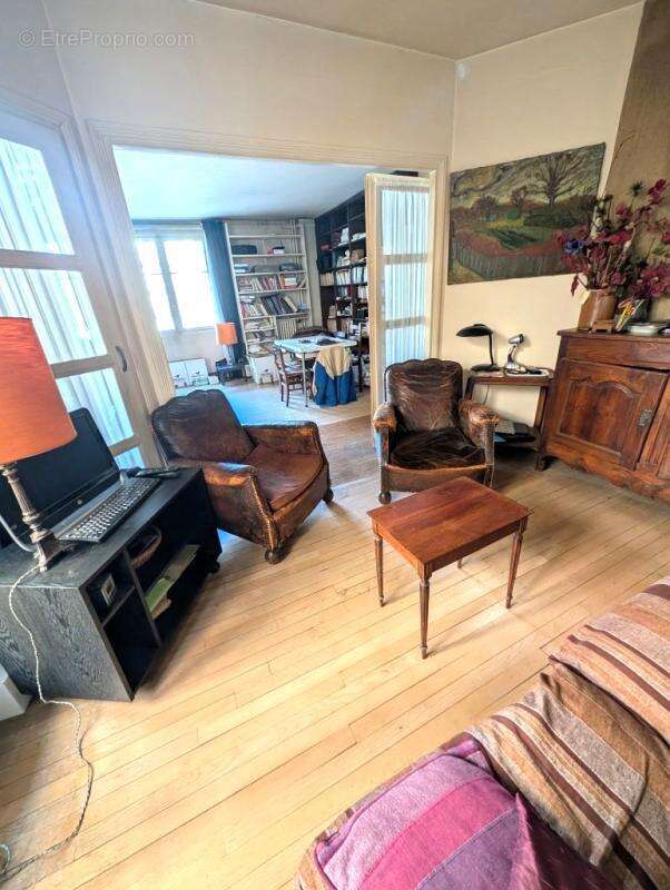 CORENTIN CELTON, limite Paris 15éme, un magnifique appartement familial de 4  pièces de 82 m2 - photo 2