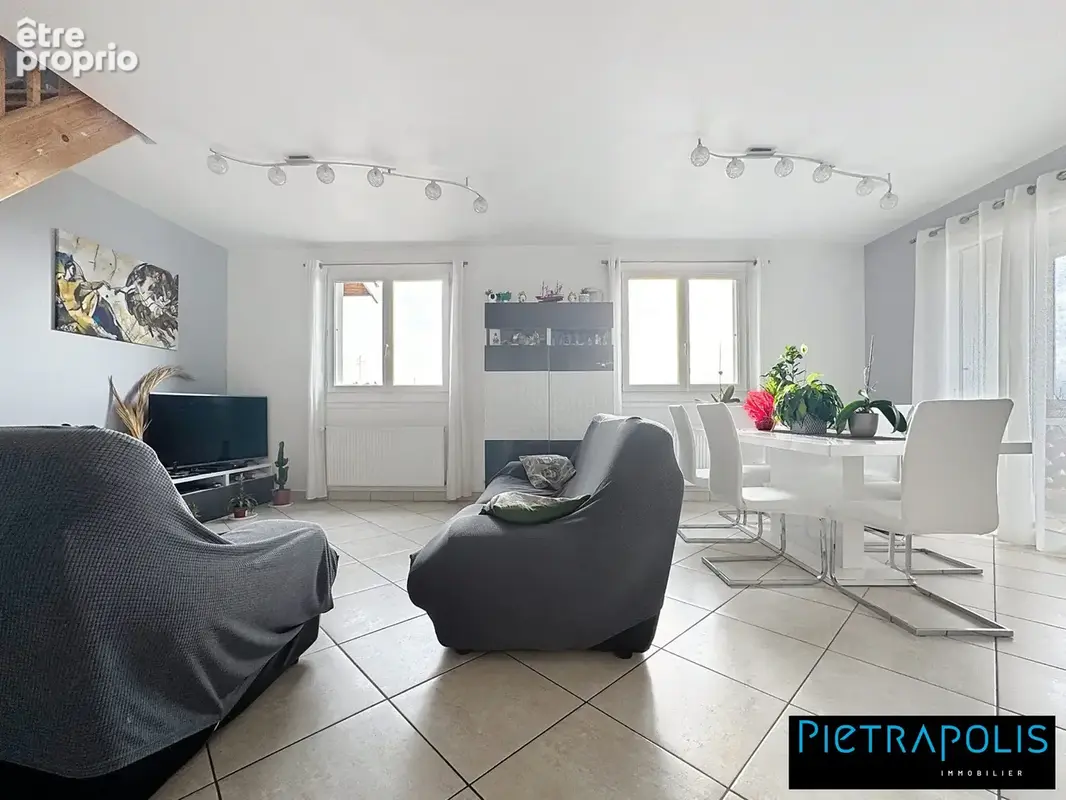 Maison 5 pièces 110 m² à vendre à Genilac (42800) - photo 4