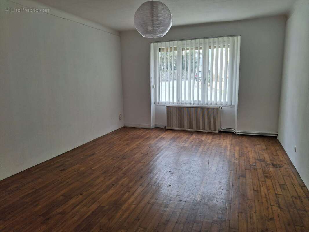 Maison à MONFLANQUIN