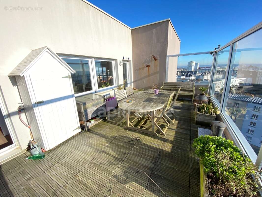 Dpt finistère (29),brest, proche centre ville, appartement 159 m2, dernier etage, terrasse, vue panoramique, vue mer, deux garag - photo 16