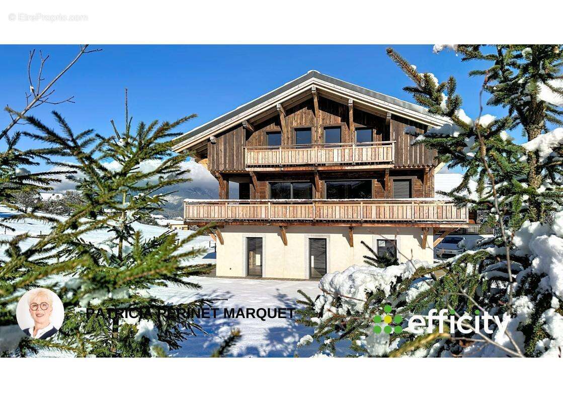 Maison à COMBLOUX