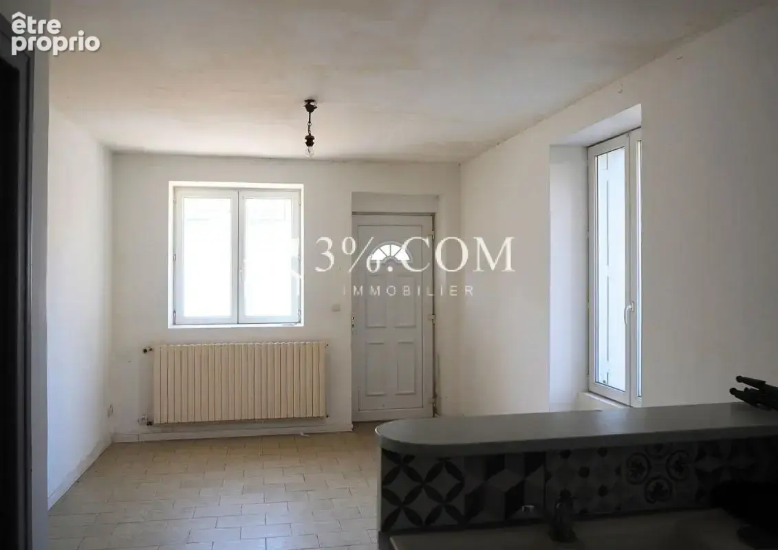Ensemble immobilier de 3 appartements + maison à rénover - 2 - photo 3
