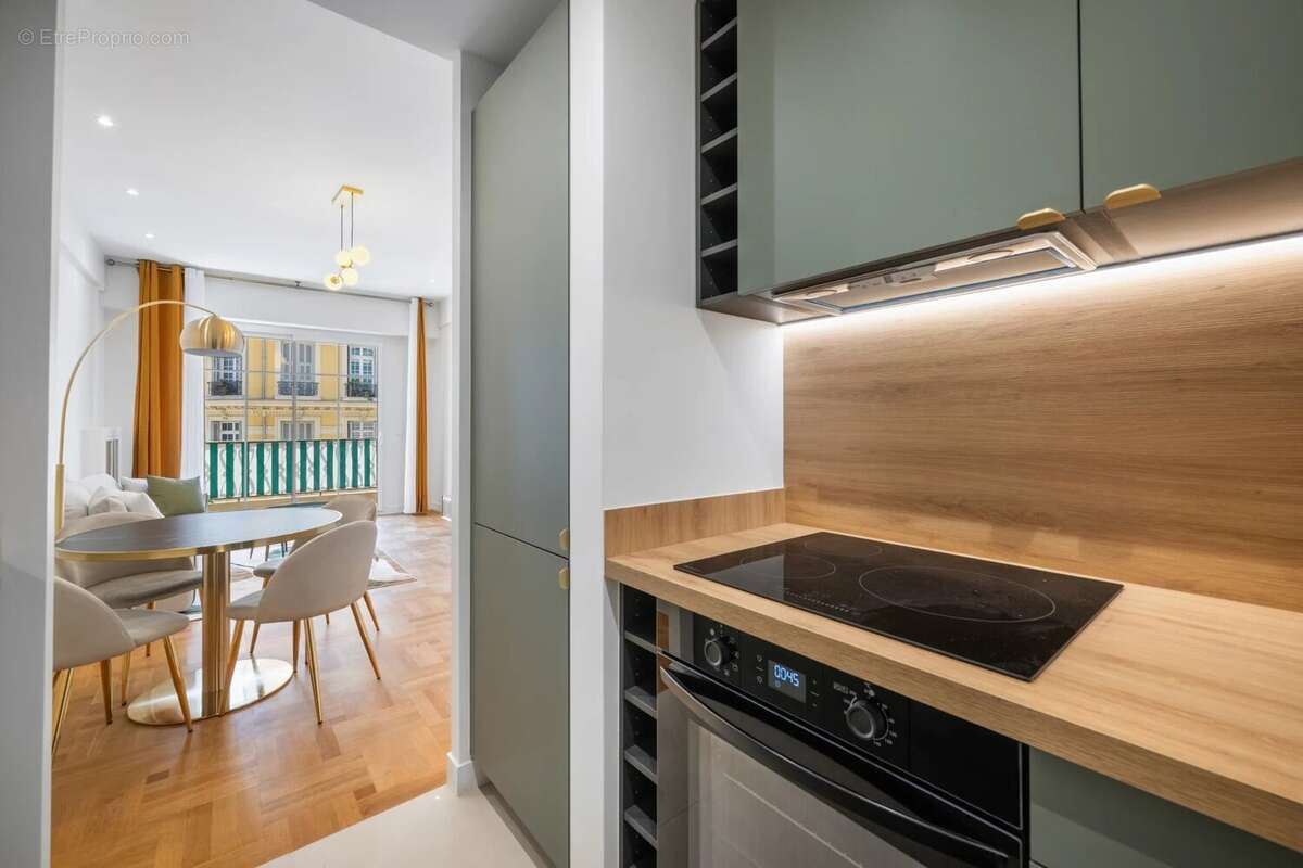 NICE - ALSACE/LORRAINE - Appartement 3 pièces traversant avec terrasses refait à neuf - photo 10