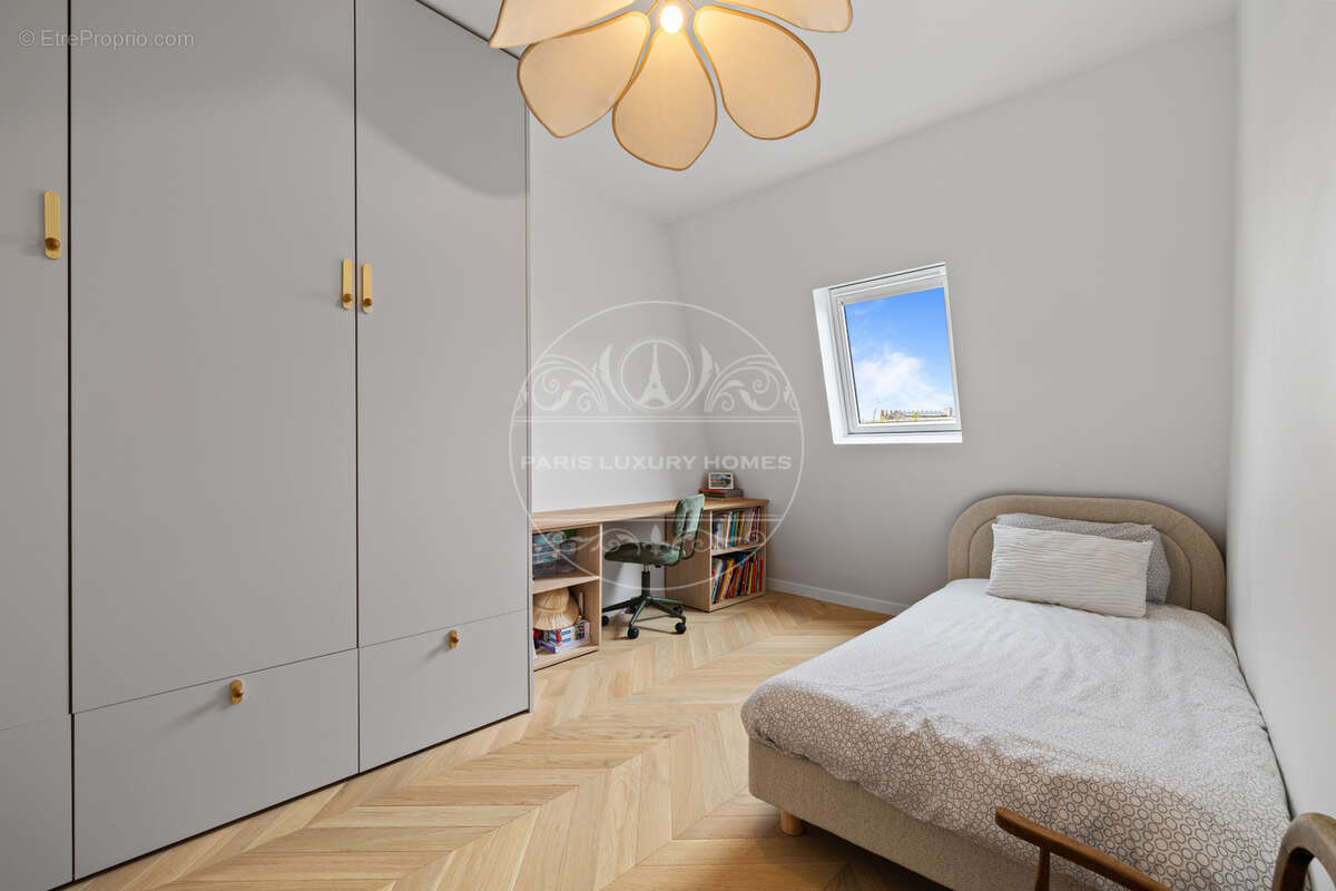 Appartement à PARIS-6E