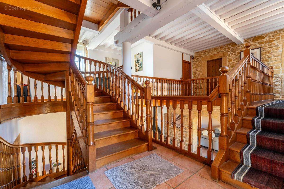 Maison à SAINT-GERMAIN-SUR-L&#039;ARBRESLE