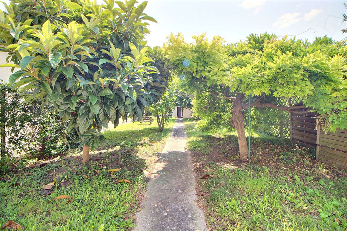 Maison à RUEIL-MALMAISON