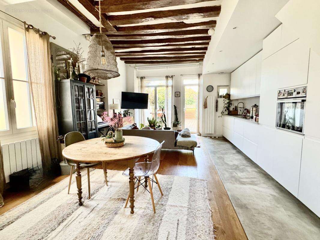 Maison à MAREIL-MARLY