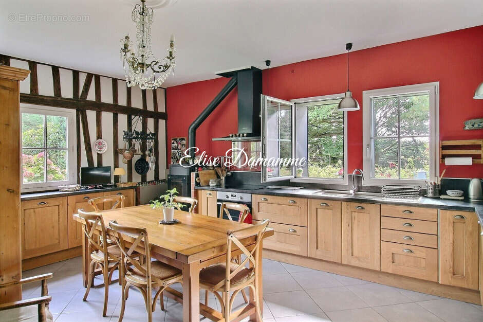 Maison à SAINT-JOUIN-BRUNEVAL