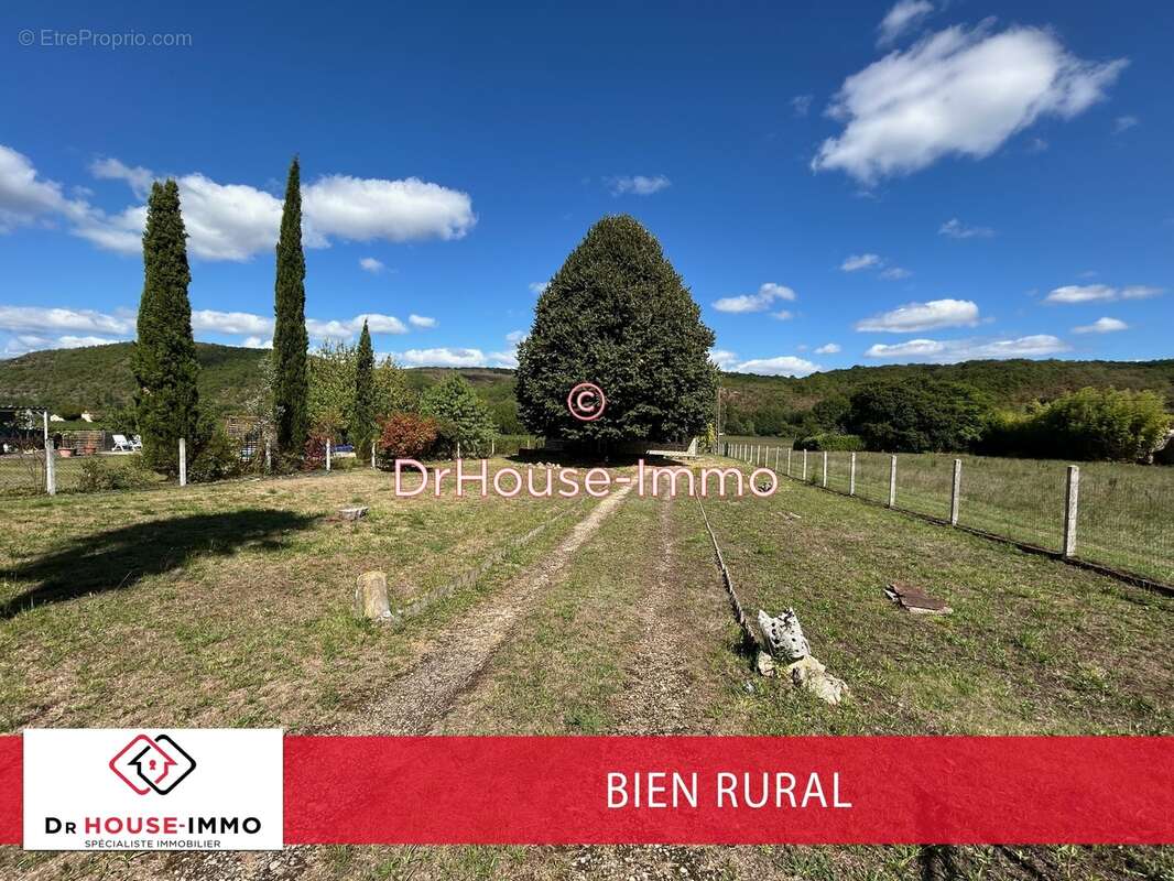 Maison à PUY-L&#039;EVEQUE