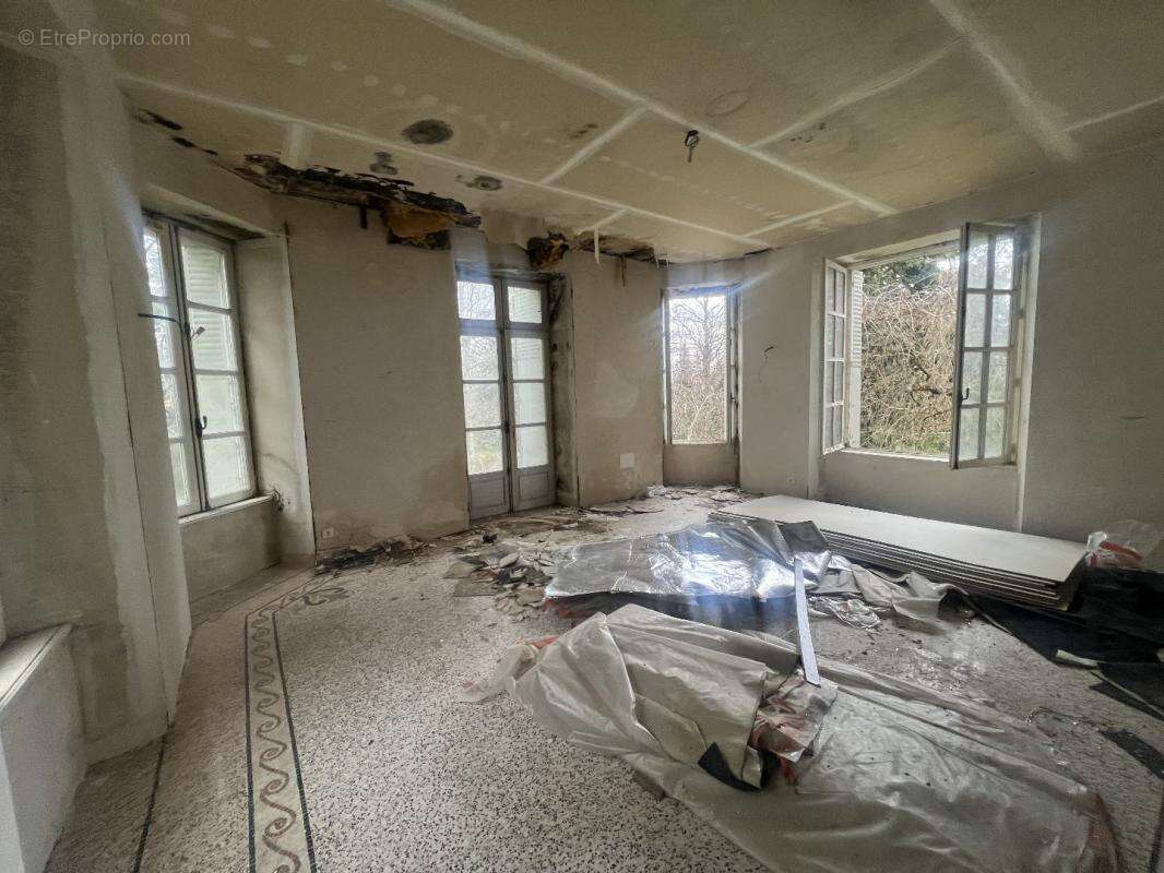 Maison à ALBARET-SAINTE-MARIE