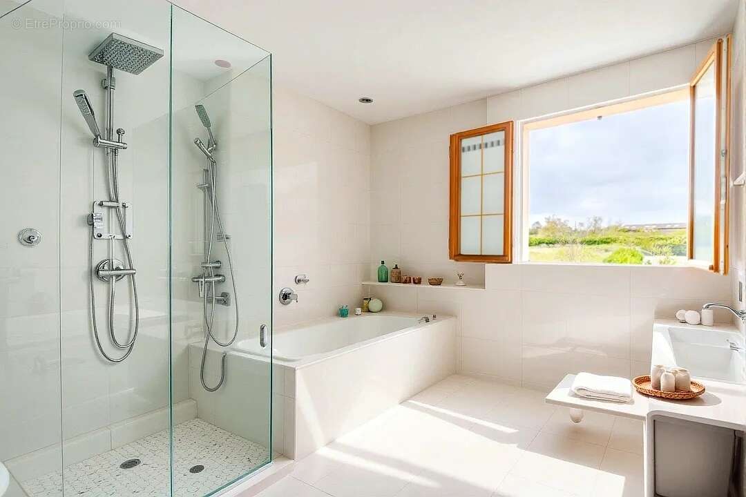 Maison à BALLAINVILLIERS