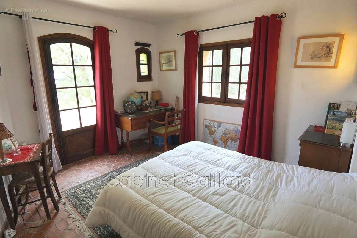 Maison à PEYMEINADE