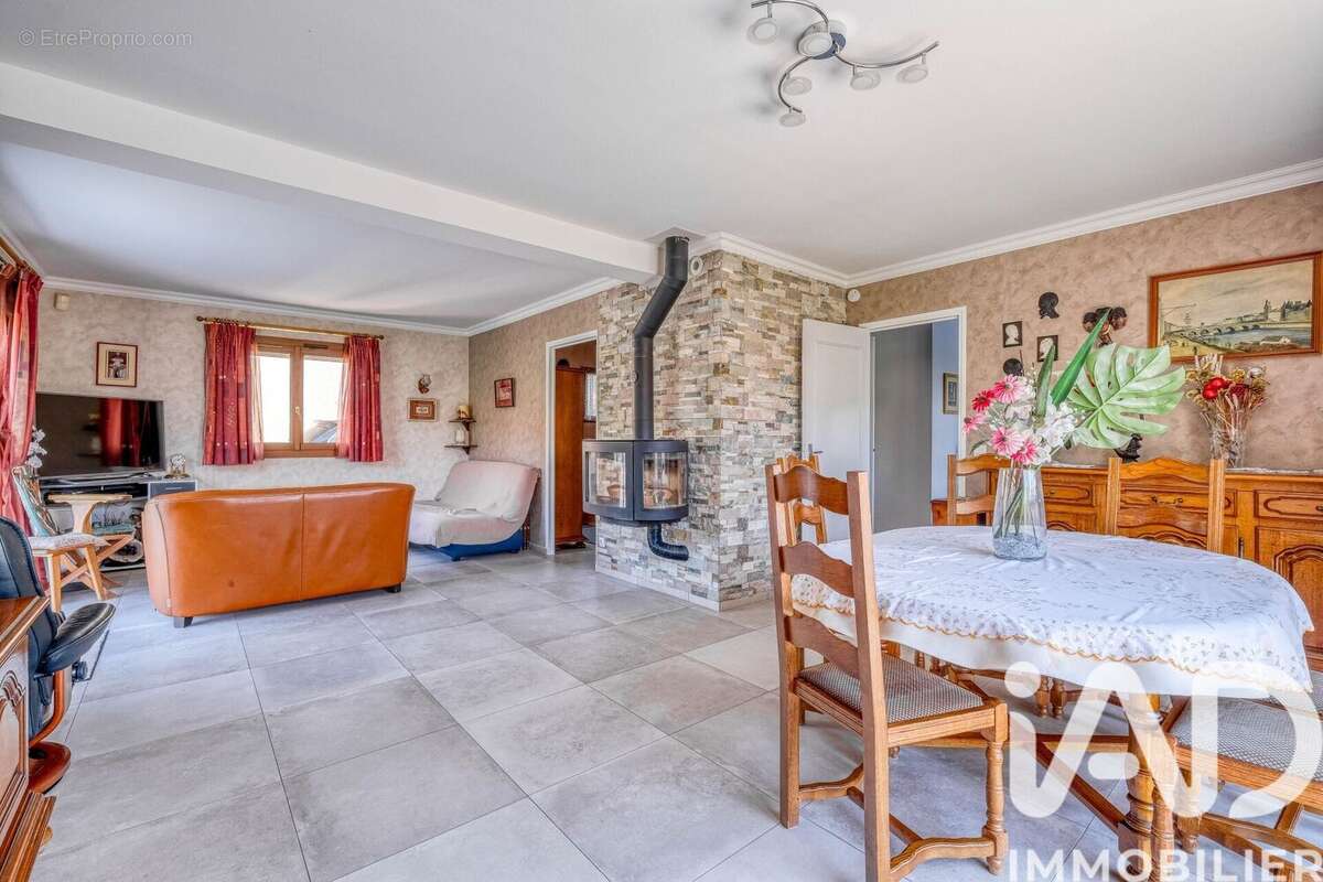 Photo 3 - Maison à MONTEVRAIN