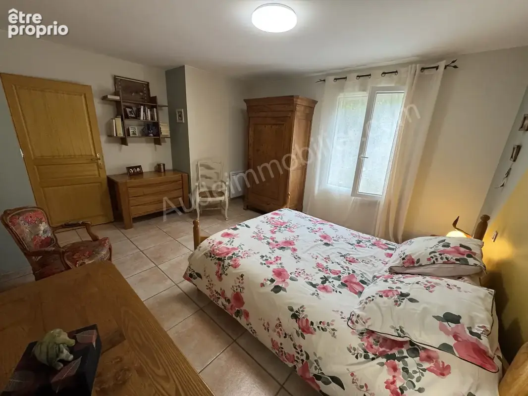 Maison avec garage et jardin - photo 19