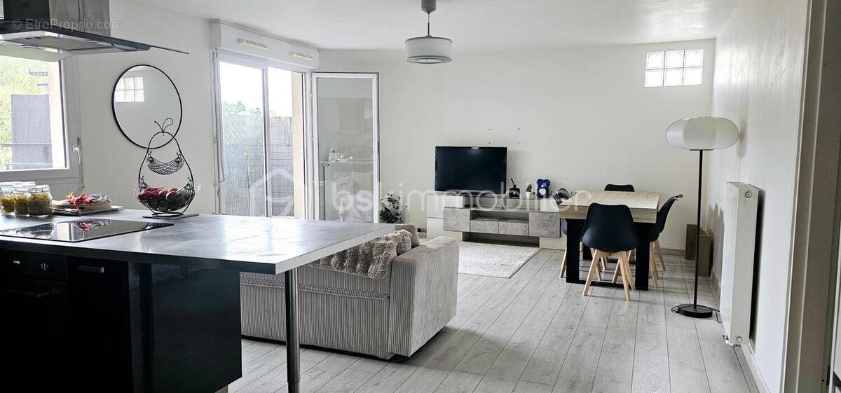 Appartement à ROSNY-SOUS-BOIS