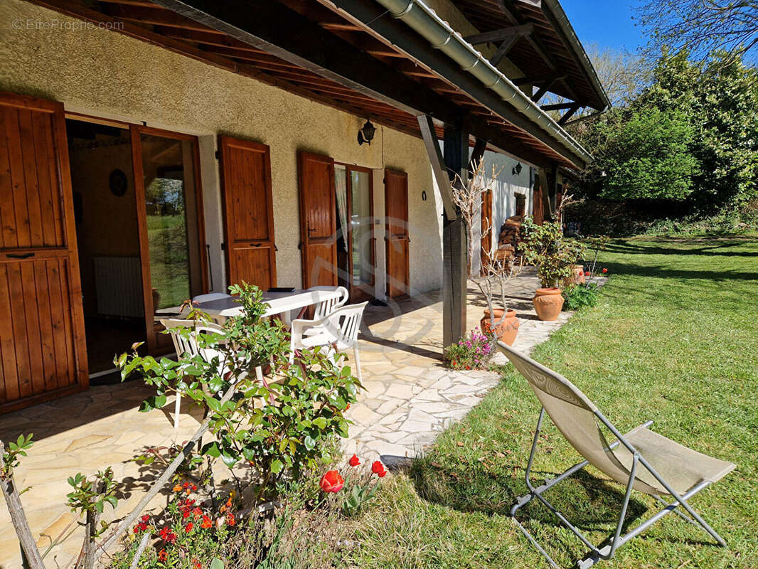 Maison dauphinoise - 3 chambres + double garage - photo 2