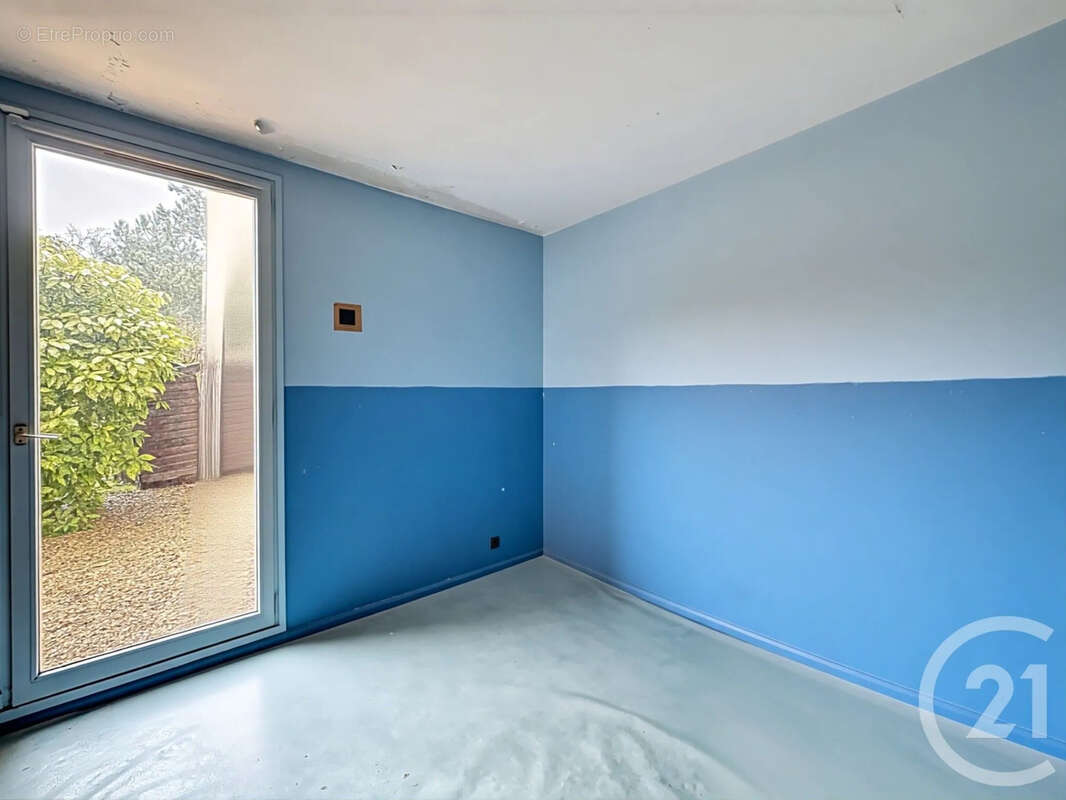 Appartement 96 m² à Nandy  - photo 11