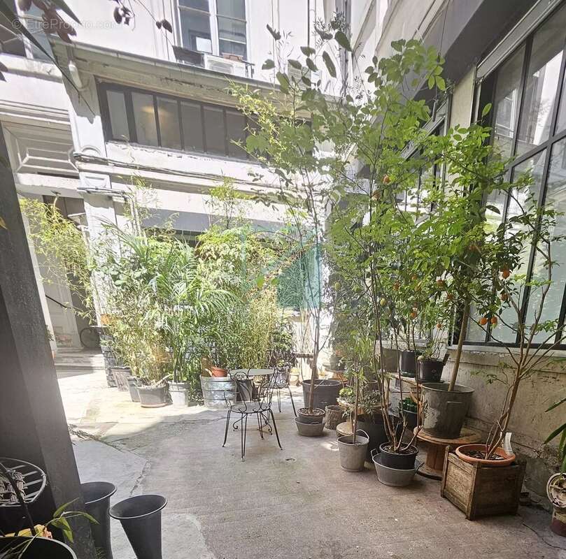 Appartement à PARIS-2E