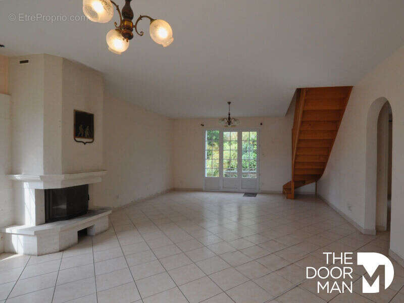 Maison à LA TURBALLE