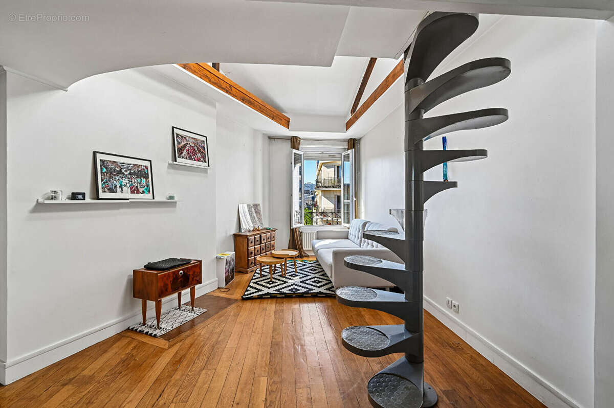 Appartement à PARIS-15E