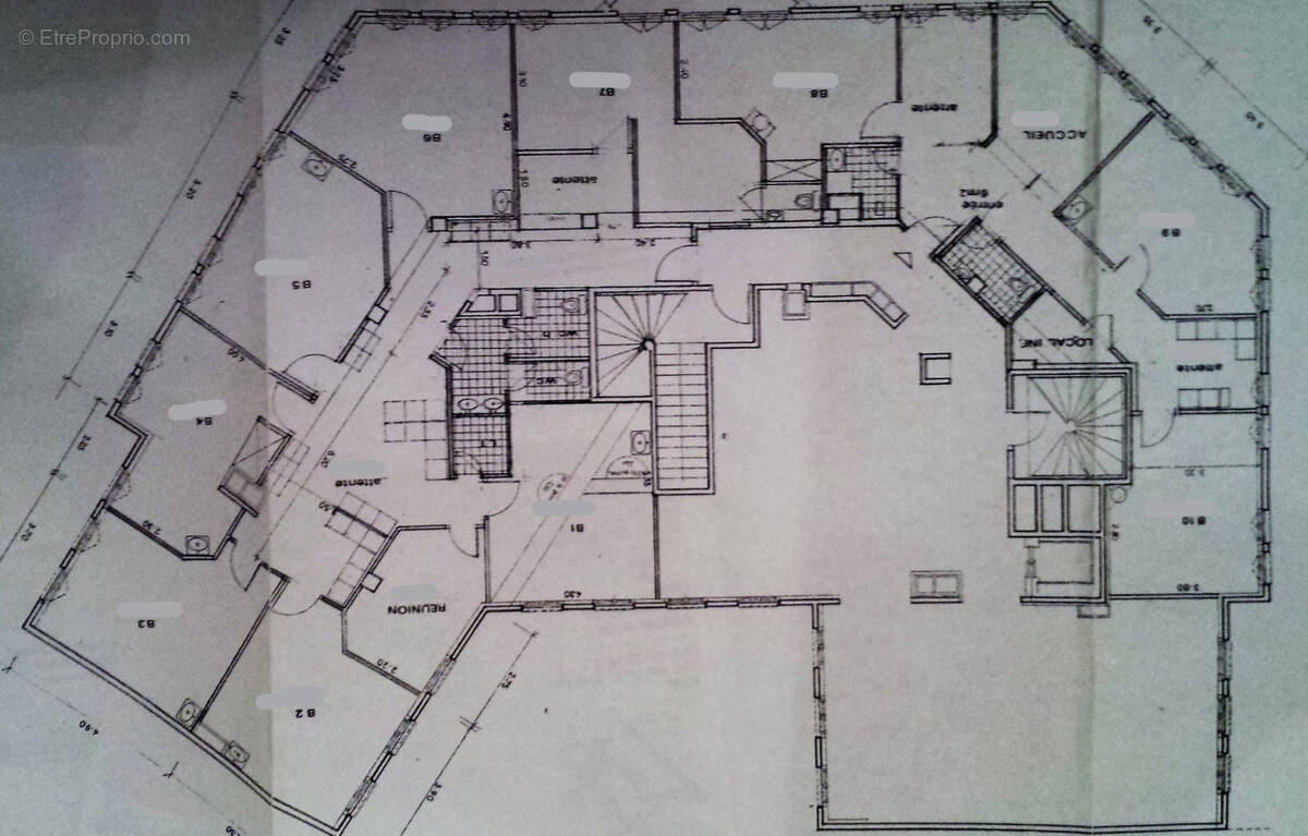 Commerce à LES PAVILLONS-SOUS-BOIS