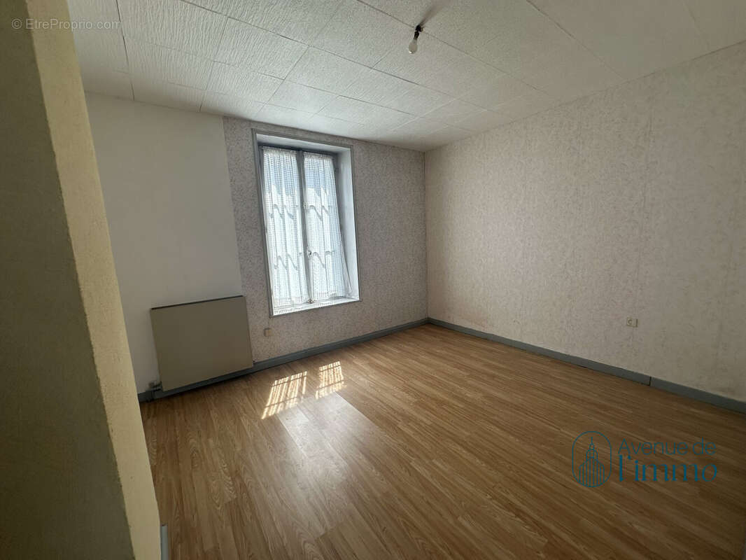 Maison à BEAUFORT-EN-VALLEE