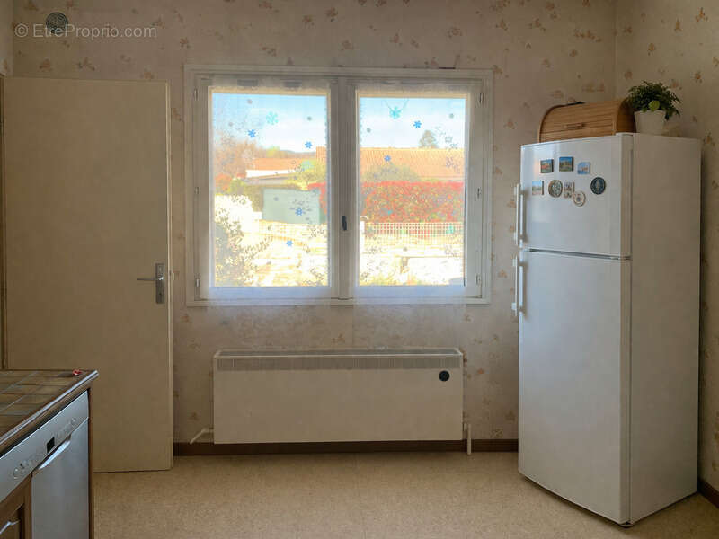 Maison à SAINT-BARTHELEMY-DE-VALS