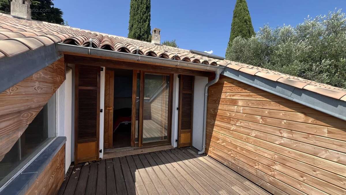 Maison à LA GAUDE