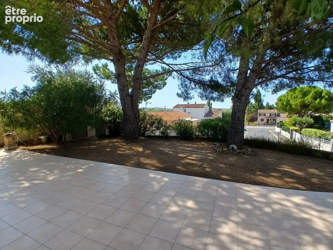 Villa méditerranéenne de plain-pied – 4 chambres – Studio indépendant – Piscine – Grand terrain arboré – - photo 3