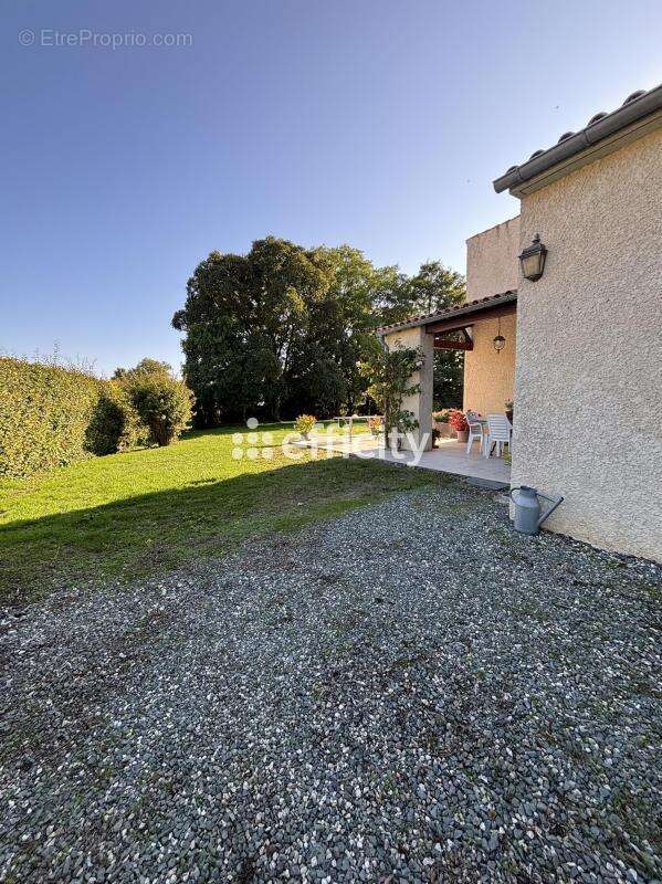 Maison à AIGREFEUILLE-D&#039;AUNIS