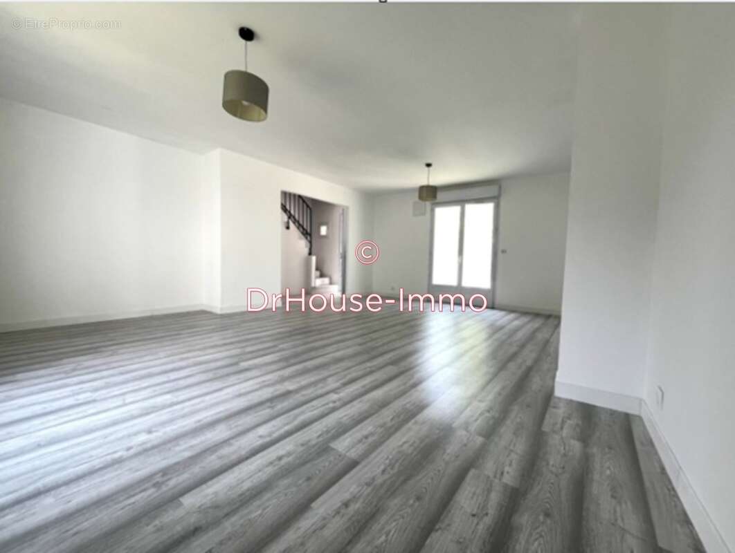 Maison à LIVRY-GARGAN