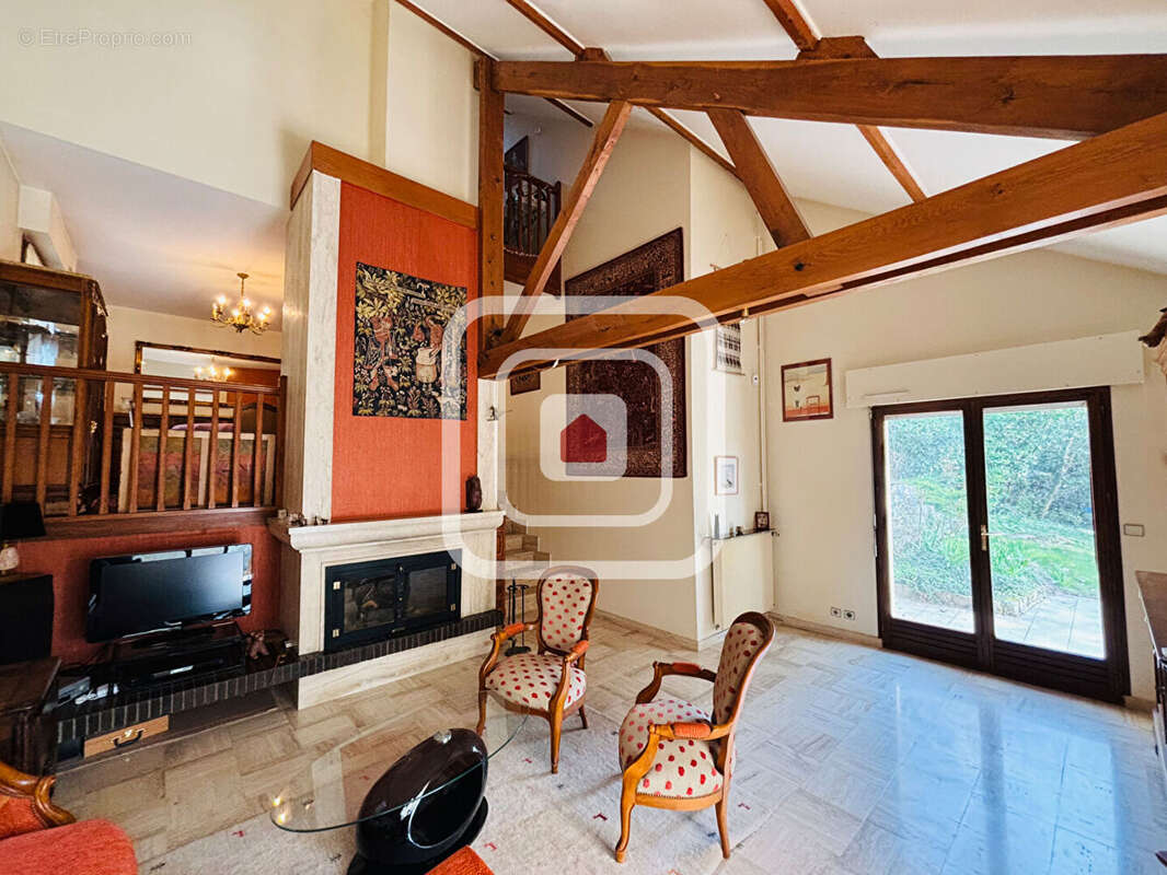 Maison à VILLE-EN-SELVE