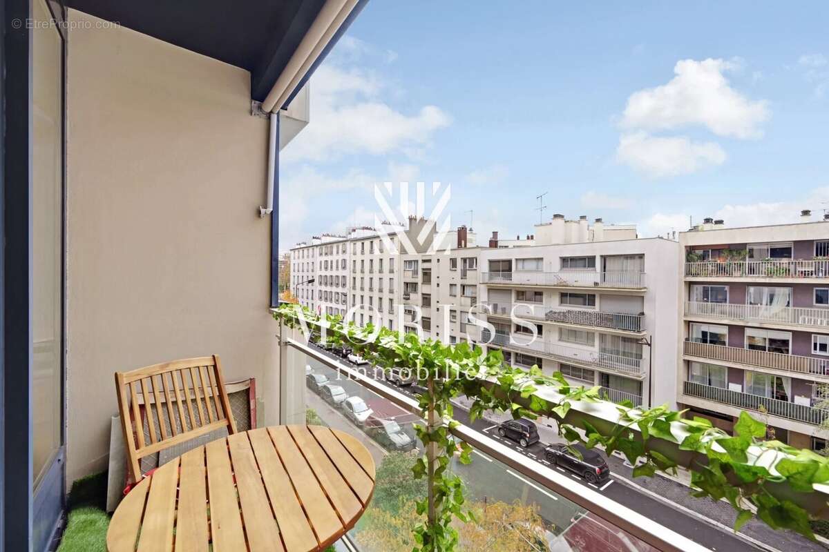 Appartement à LEVALLOIS-PERRET