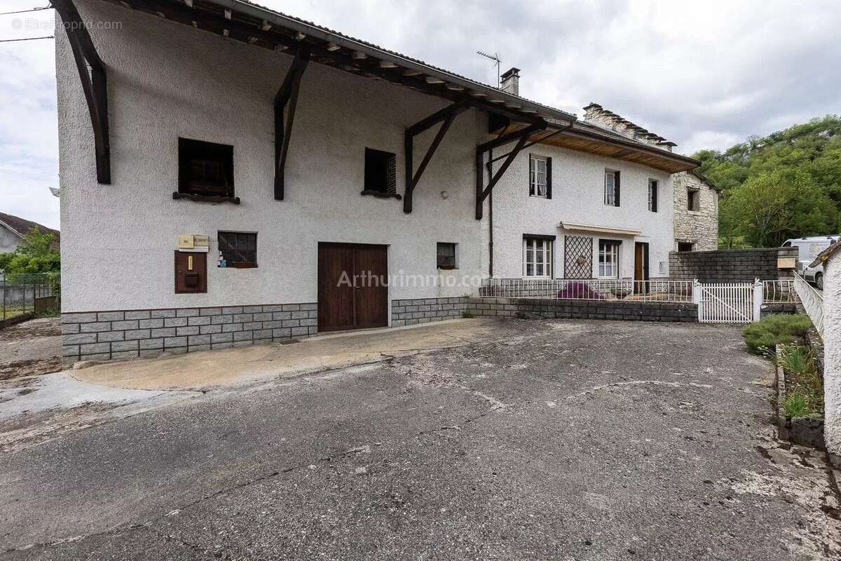 Maison à BRIORD