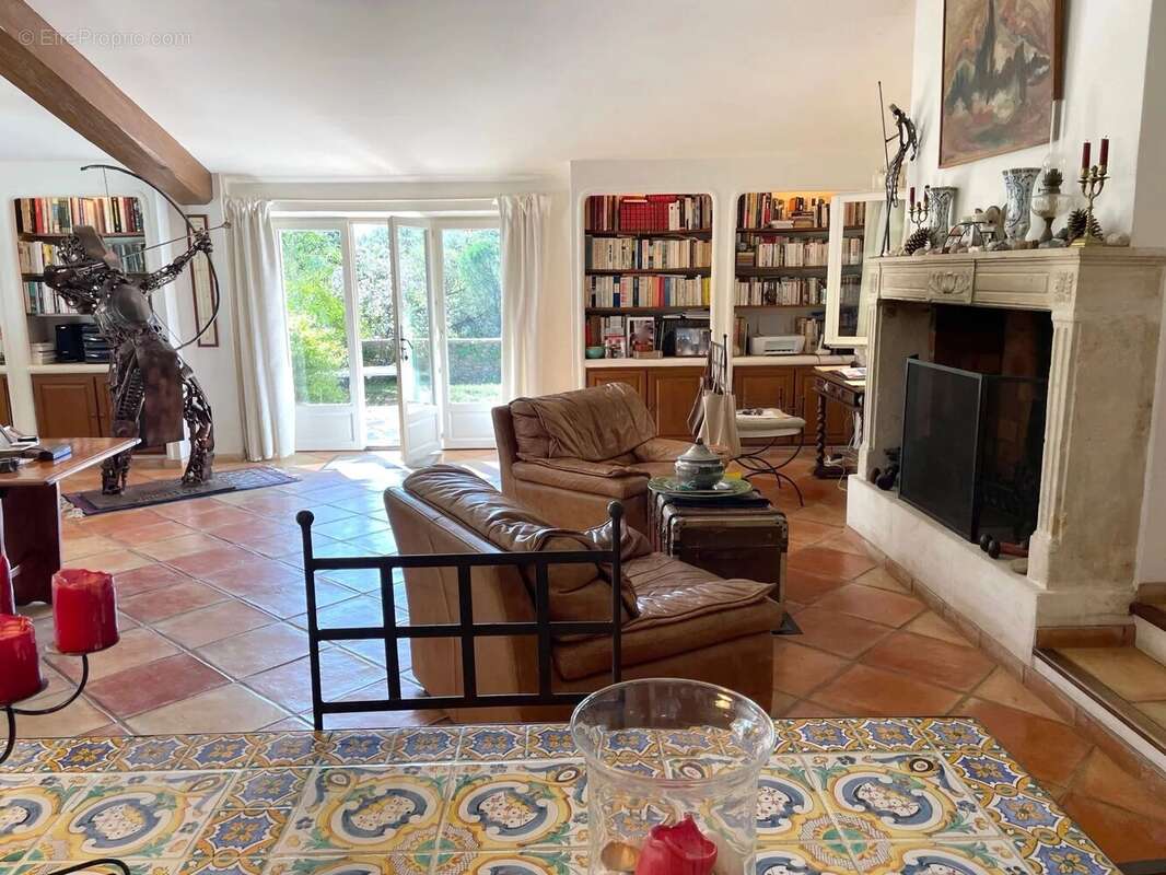 Maison à LA GARDE-FREINET