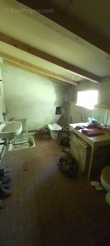 Maison à POUZY-MESANGY