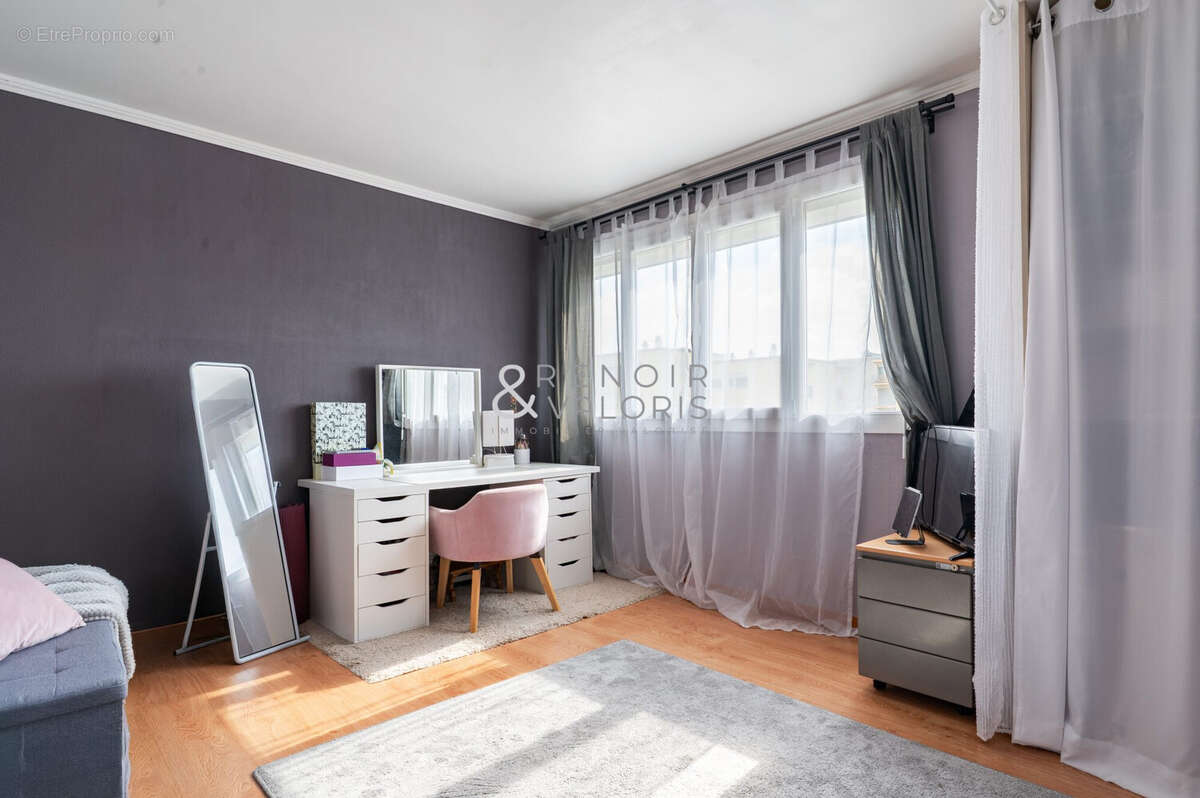 Appartement 85 m² à Saint-Max  - photo 7