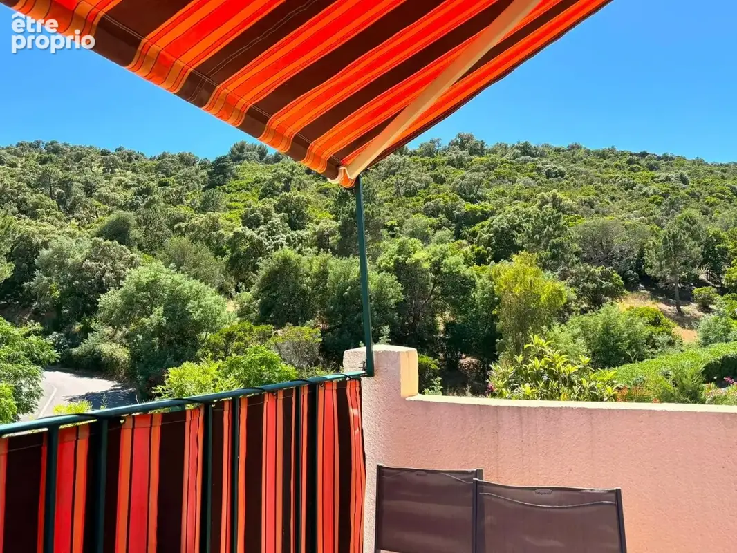 Appartement T2 avec vue mer, picine et parking privatif - photo 11