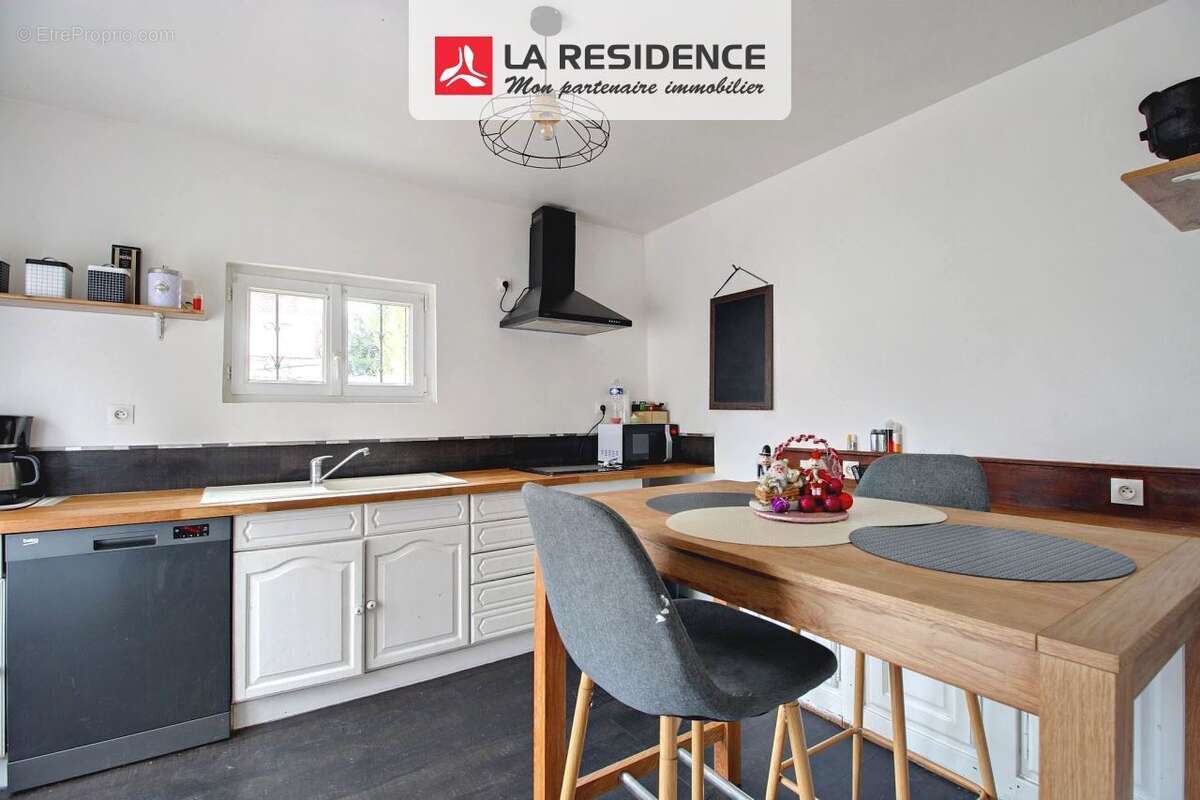 Maison à SAINT-ETIENNE-DU-ROUVRAY