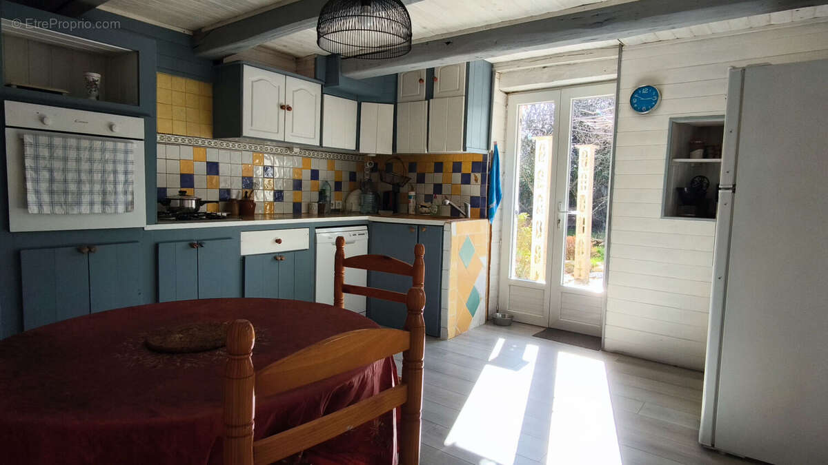 Maison à CHAMPAGNE-LE-SEC