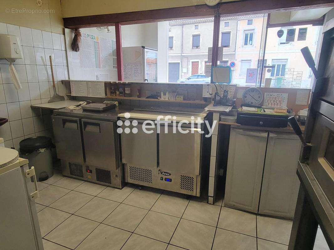 Commerce à LIVRON-SUR-DROME