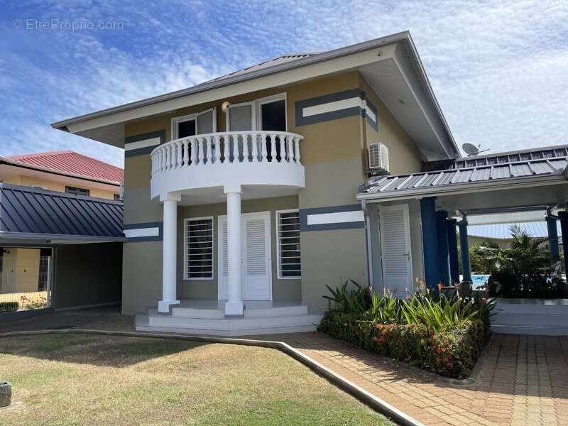 Maison à KOUROU